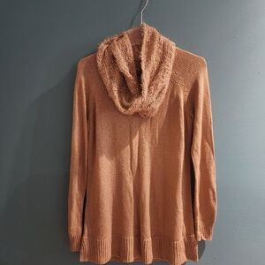 Sweater w/removable cowl neck